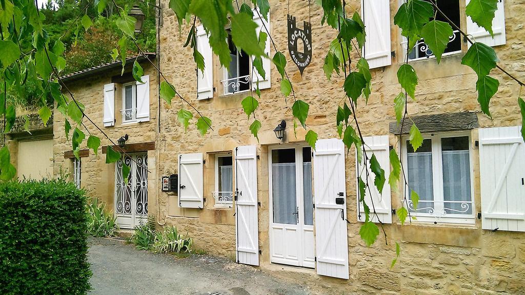 Au Pied Du Chateau - 5 A 11 Personnes - Baignade-Canoe-Piste Cyclable A 100 M Кастелно Ла Шапел Екстериор снимка